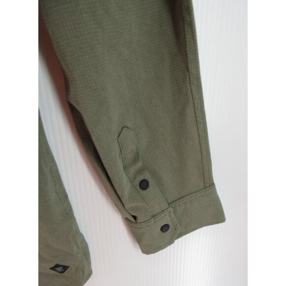 Roark Shirt XL Performance Hiking Travel Stretch Lightweight Button Up - Picture 3 of 11